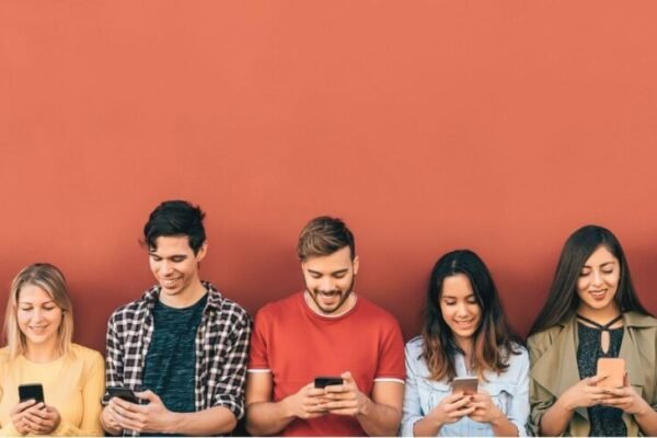 Youth Ministry in the Digital Age: Leveraging Online Games for Spiritual Growth Youth Ministry in the Digital Age: Leveraging Online Games for Spiritual Growth